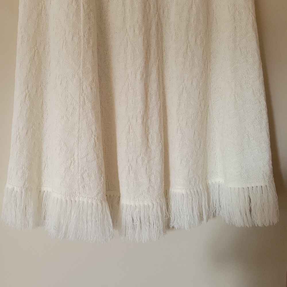 Vintage Cream White Knit Poncho Shawl Button Front Sweater with Fringe - Picture 6 of 7